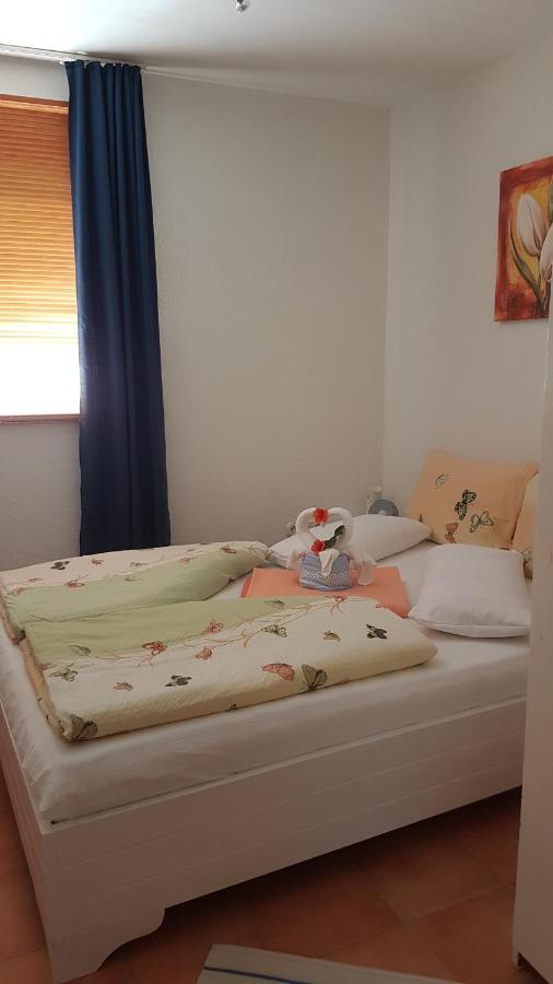 Villa Behija Ferienwohnung 3 Цриквениця Екстер'єр фото