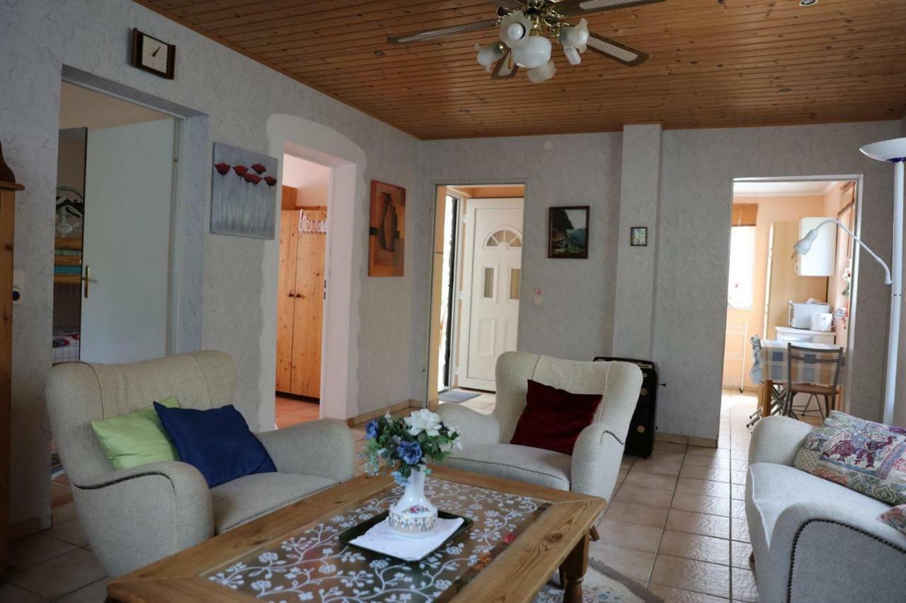 Villa Behija Ferienwohnung 3 Цриквениця Екстер'єр фото